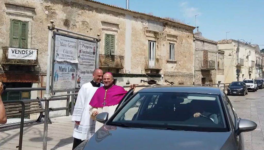 Giorno speciale anche a Irsina. Domenica 20 luglio, Mons. Ambarus nella “periferia diocesana”
