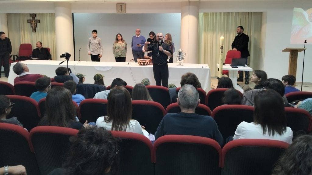 Giubileo dell’Iniziazione Cristiana. Mons. Ambarus nella gremitissima cattedrale di Matera: “Mi sembra questo il vero ingresso in Diocesi”