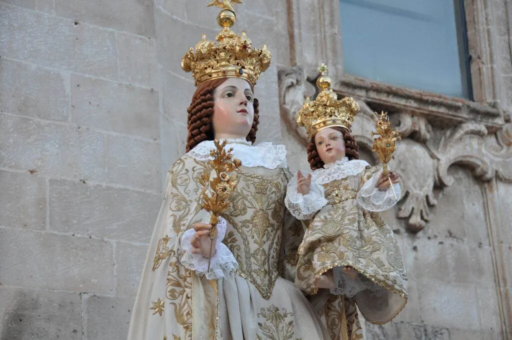 Incoronazione di Gesu' Bambino e della Madonna della Bruna