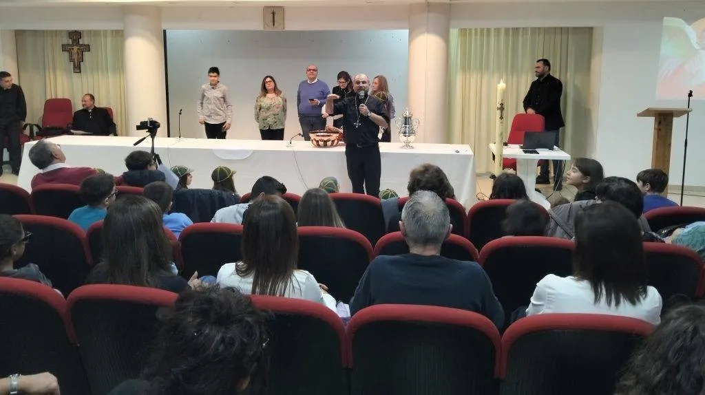 Giubileo dell’Iniziazione Cristiana. Mons. Ambarus nella gremitissima cattedrale di Matera: “Mi sembra questo il vero ingresso in Diocesi”